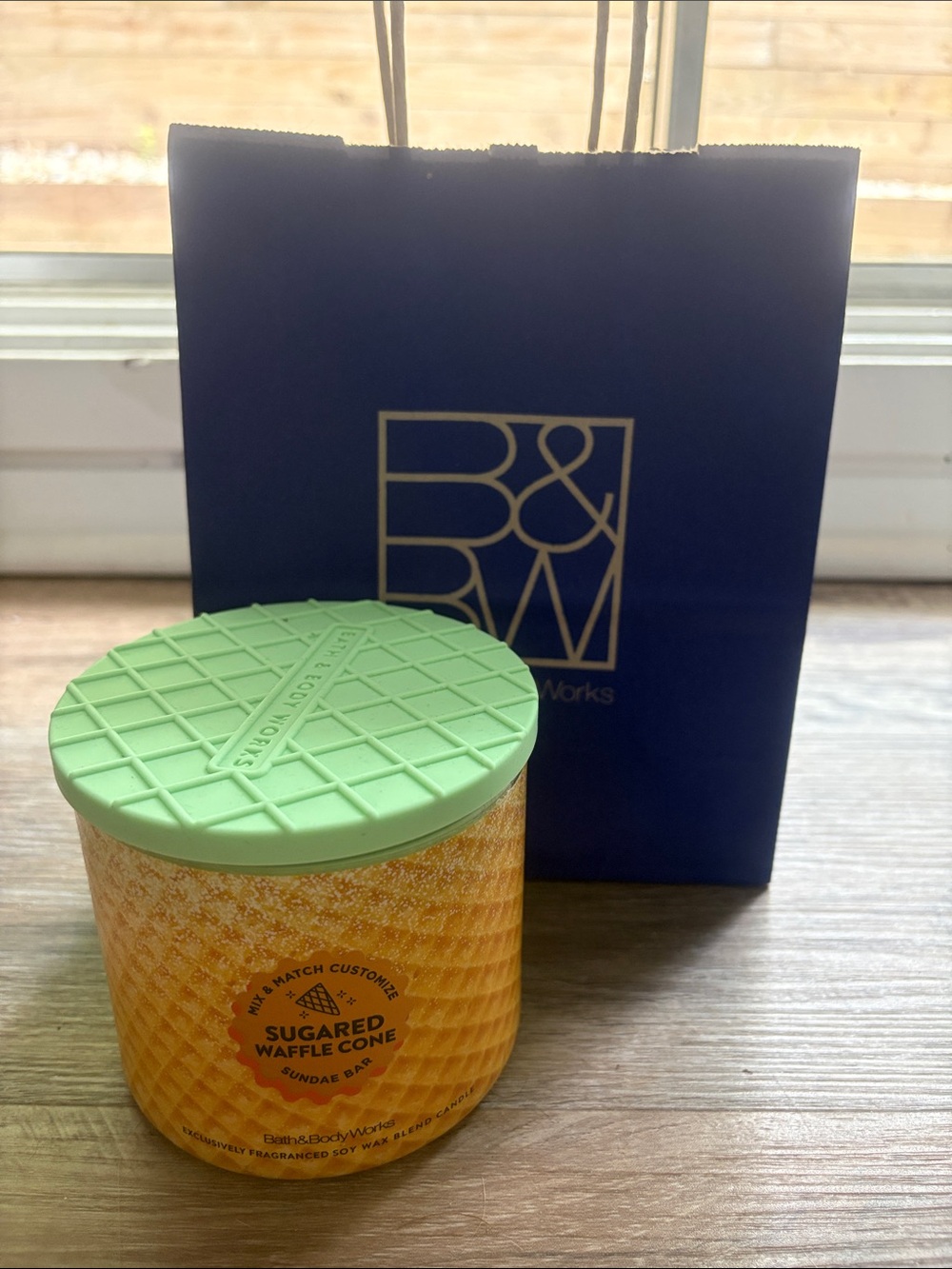 🆕 🕯️ BBW Sugared Waffle Cone 3 Wick Candle